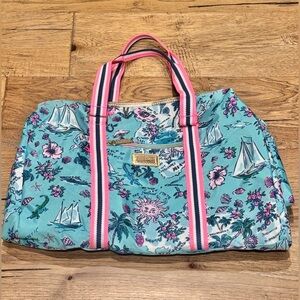 NWOT Lilly Pulitzer Overnight Bag Amalfi Blue Lillys Roadtrip